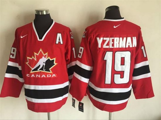 2002 Winter Olympics Team Canada #19 Steve Yzerman CCM Vintage Red Hockey Jersey